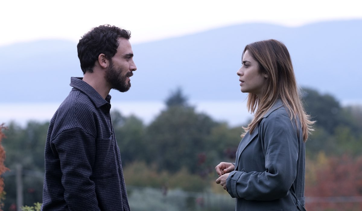 Simone Liberati e Greta Scarano ne La Promessa Credits foto Fabrizio De Blasio e Rai