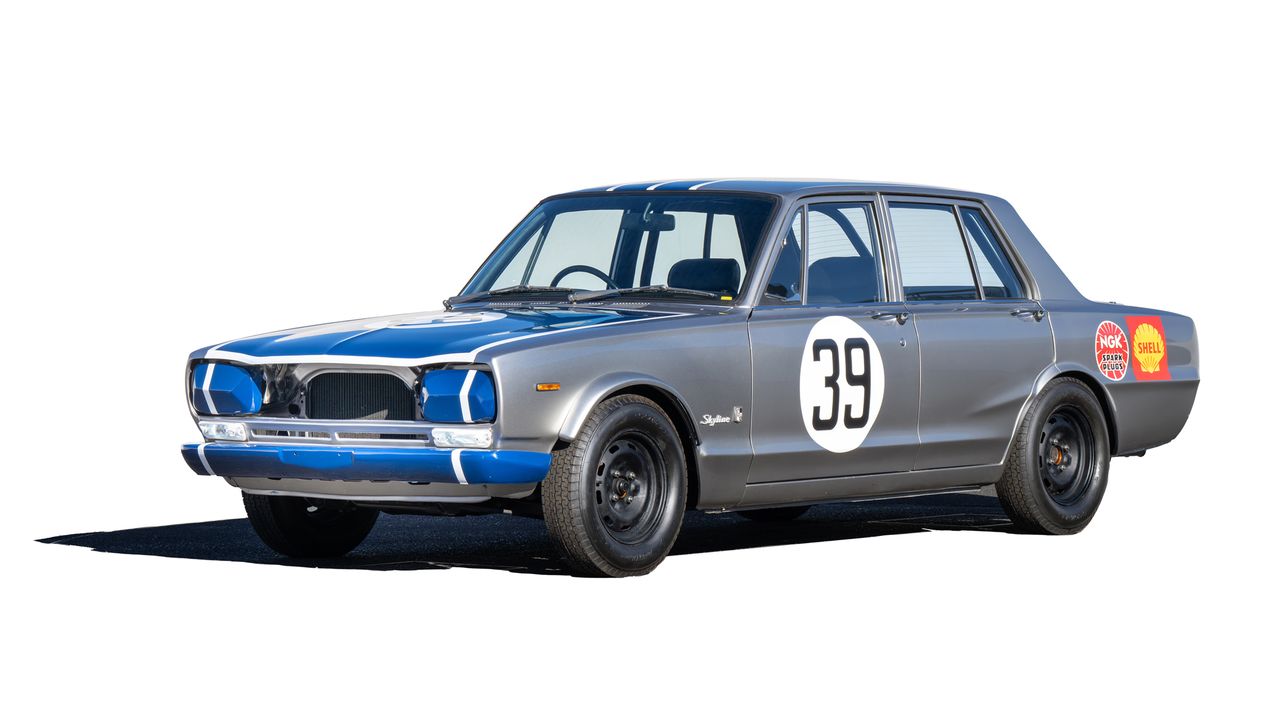 El Skyline GT-R de primera generación adaptado a su uso en carreras. Tras debutar en un gran premio de la JAF en 1969, se convirtió en una leyenda ganando un total de 52 títulos, 49 de ellos consecutivamente. (Cortesía de Nissan Motor)